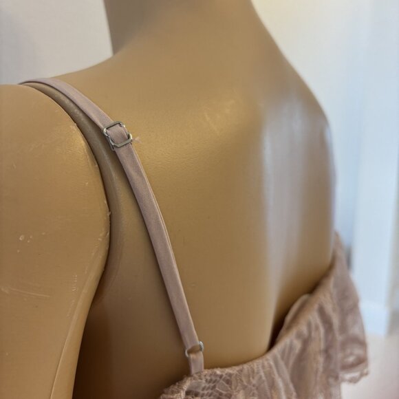 ASTR the Label Blush Lace Cold-Shoulder Maxi Dress - Size L - Picture 5 of 7